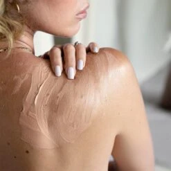 Mio Golden Hour Body Moisturiser 200ml -Elizabeth Arde Shop 12093397 1884787837828367