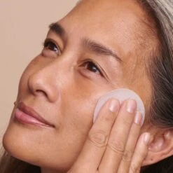 Peter Thomas Roth Even Smoother Glycolic Retinol Resurfacing Peel Pads -Elizabeth Arde Shop 13506409 1364919010791901