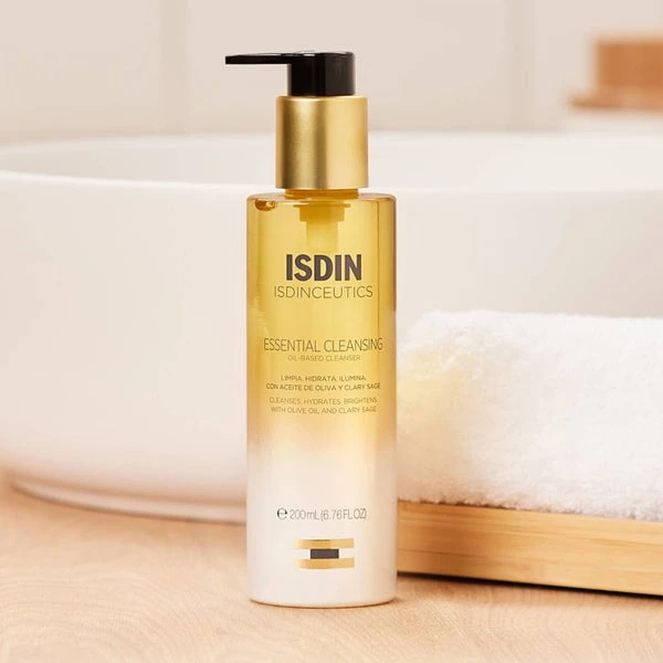 ISDIN ISDINCEUTICS Essential Cleansing Hydrating And Effective Oil Makeup Remover Oil Cleanser 6.76 Fl. Oz 6 ISDIN ISDINCEUTICS Essential Cleansing Hydrating And Effective Oil Makeup Remover Oil Cleanser 6.76 Fl. Oz - Image 4