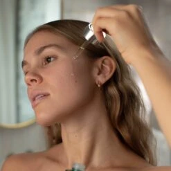 RéVive Moisturizing Renewal Oil Triple Defense Hydrator 30ml 17 RéVive Moisturizing Renewal Oil Triple Defense Hydrator 30ml -Elizabeth Arde Shop 14196542 1805023937530200